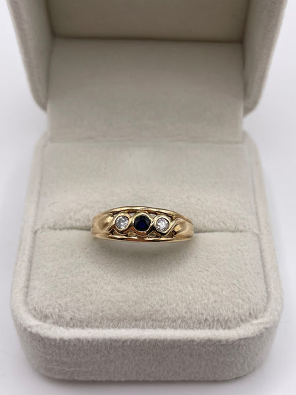 9ct gold sapphire and cz ring