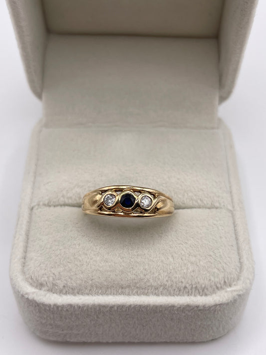 9ct gold sapphire and cz ring