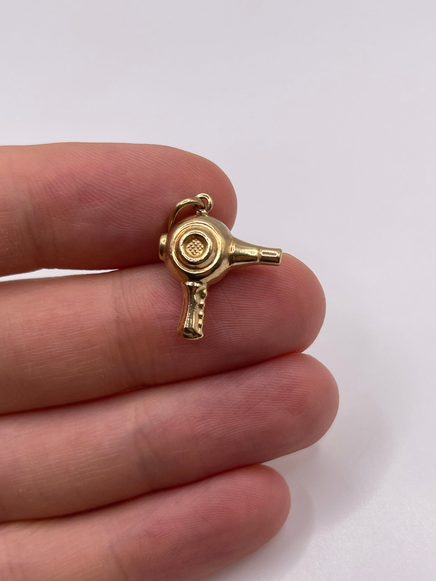 9ct gold hair dryer charm