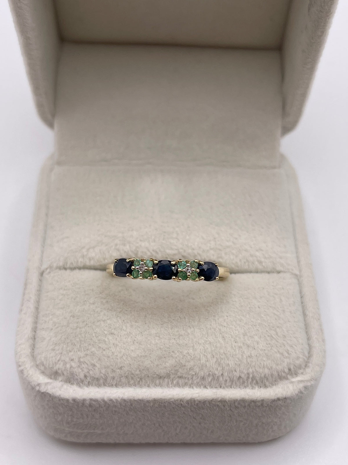 9ct gold sapphire, emerald and diamond ring