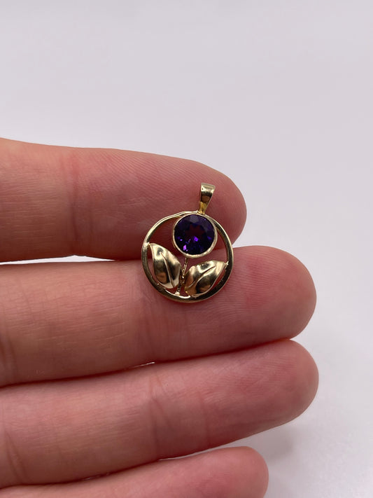 9ct gold amethyst pendant