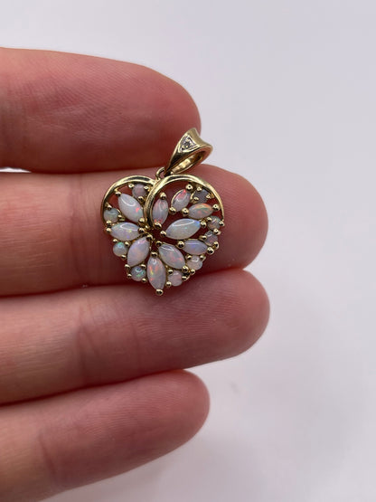 9ct gold opal cluster pendant