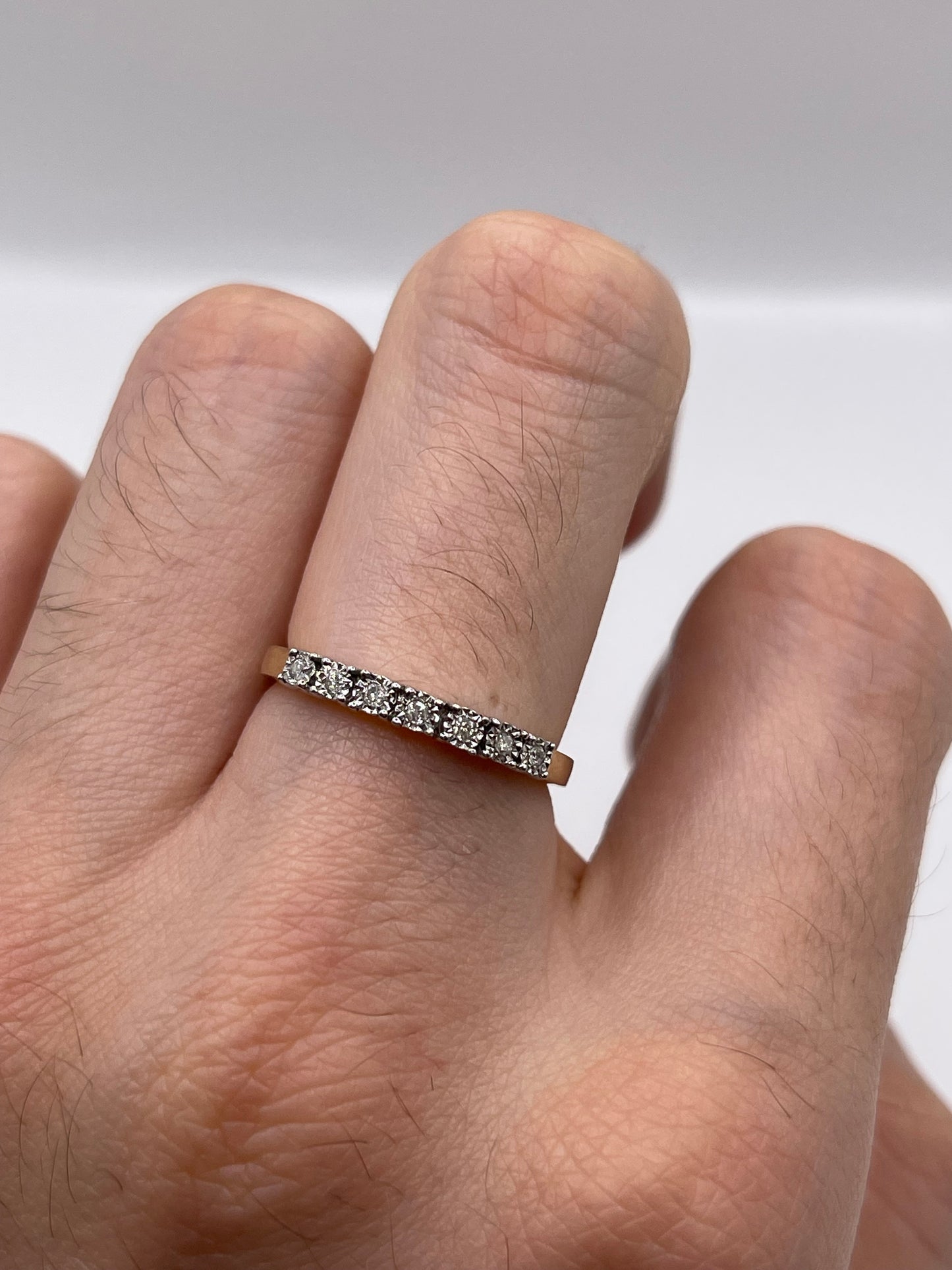 9ct gold diamond ring