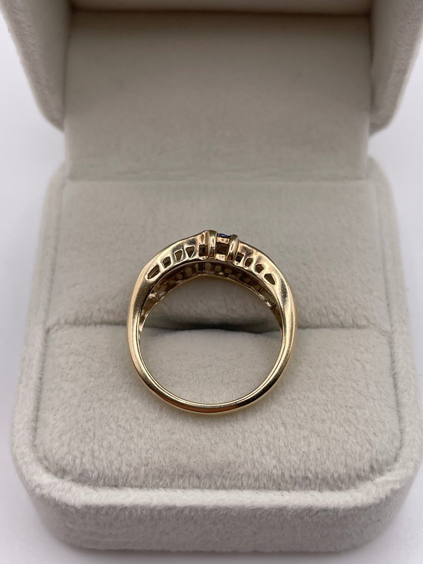 9ct gold tanzanite cluster ring