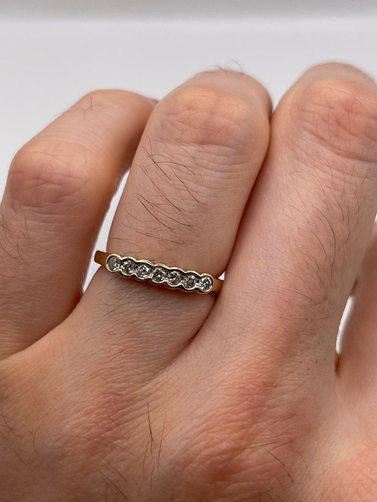 9ct gold diamond ring