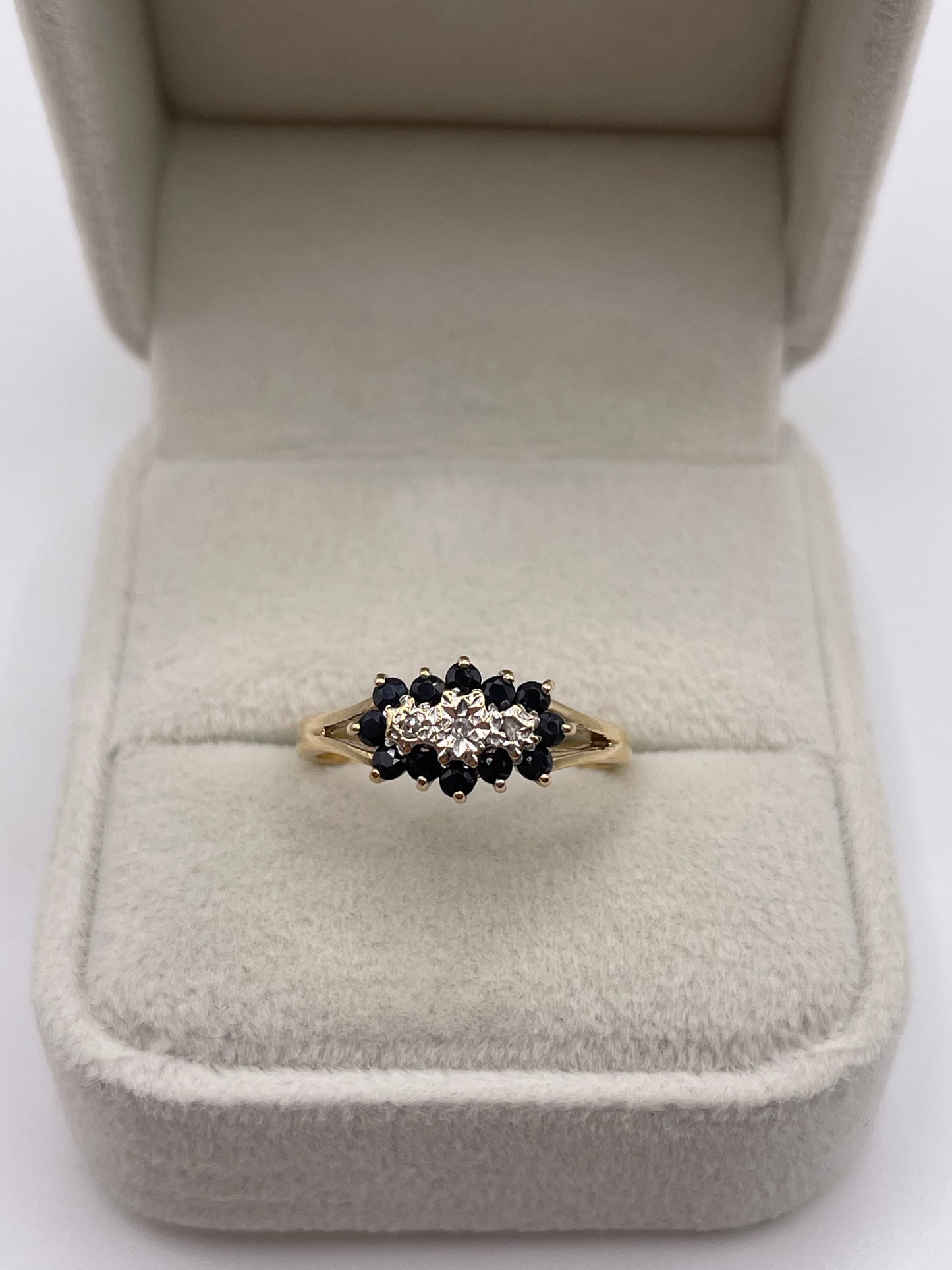 9ct gold sapphire and diamond ring