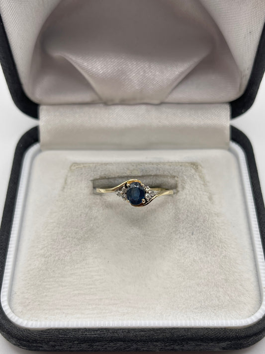 9ct gold sapphire and diamond ring