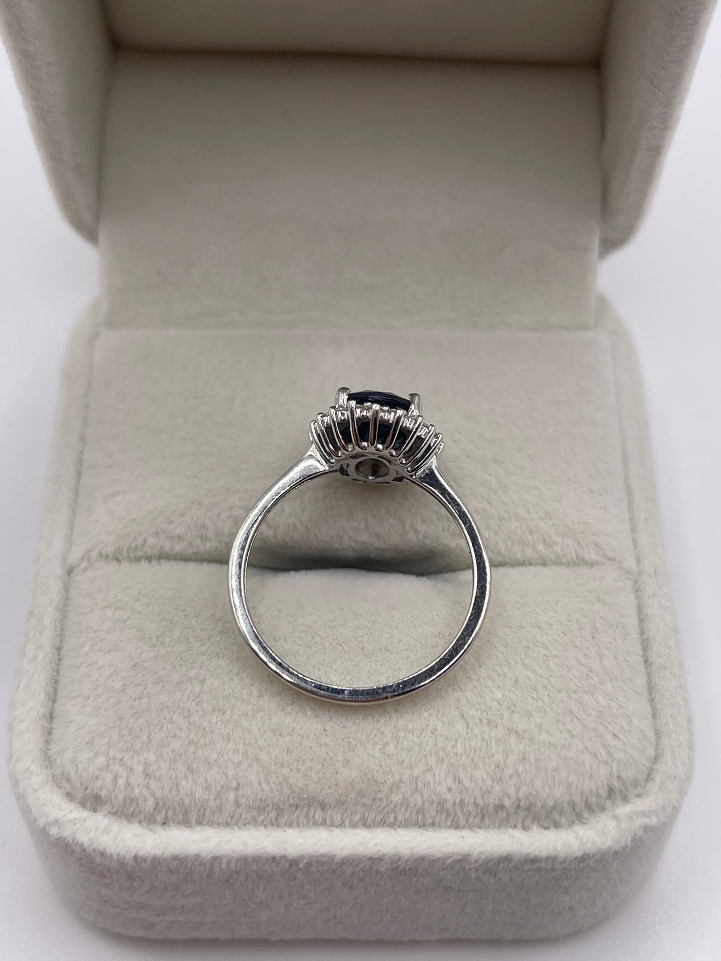 9ct white gold topaz and diamond ring