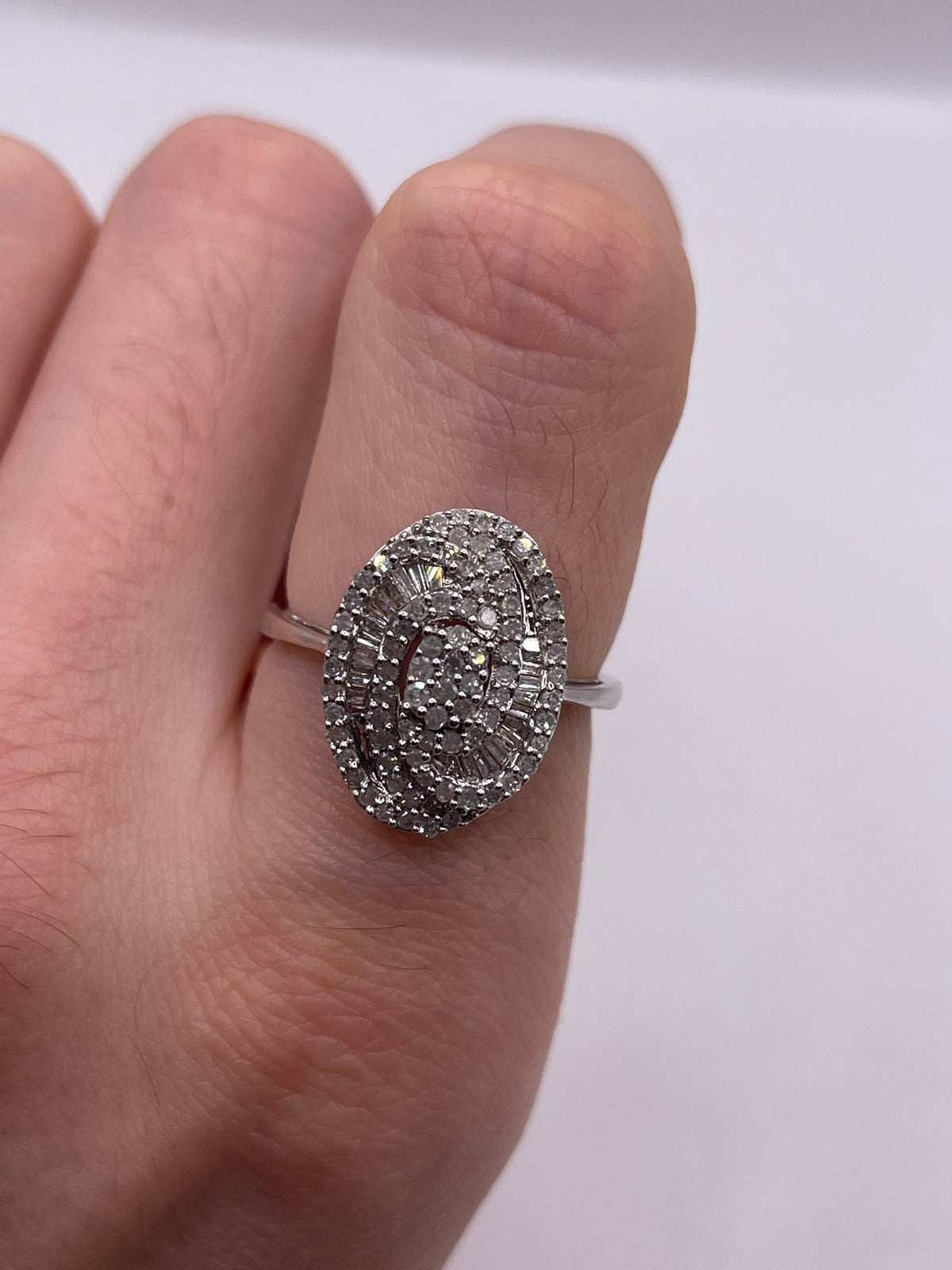 9ct white gold diamond cluster ring