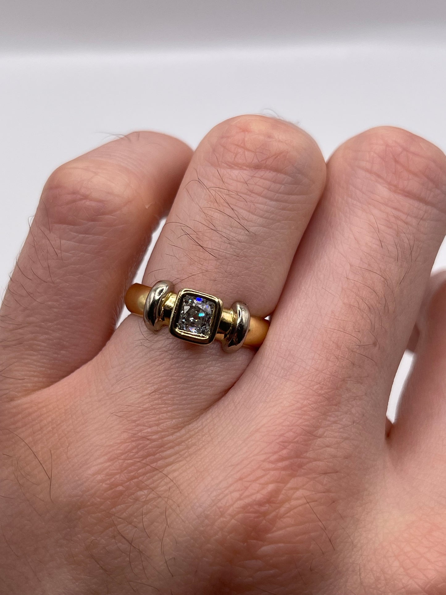 18ct gold old cut diamond ring