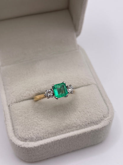 18ct gold emerald and diamond ring