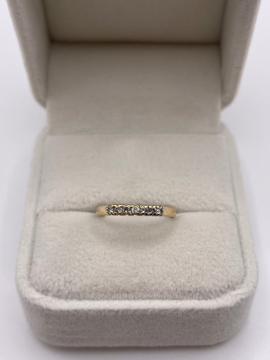 9ct gold diamond ring
