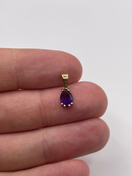 9ct gold amethyst pendant