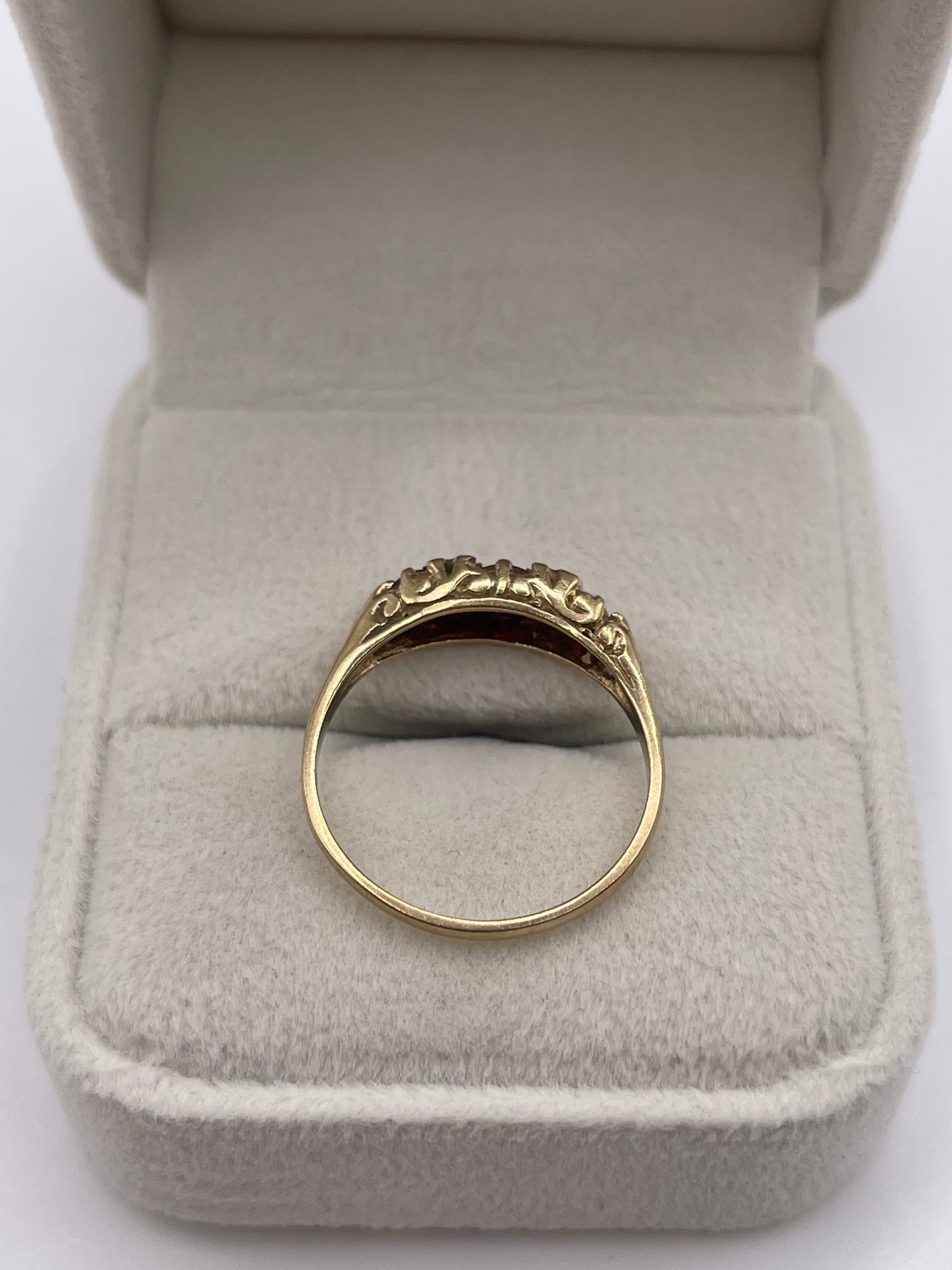 9ct gold ruby and diamond ring