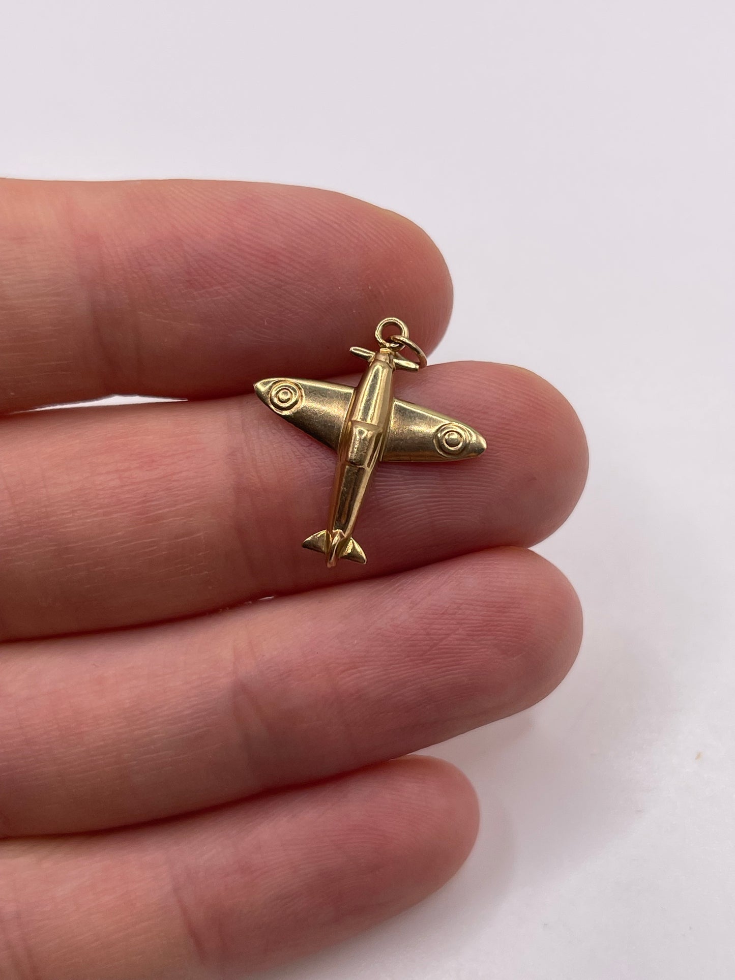9ct gold aeroplane charm