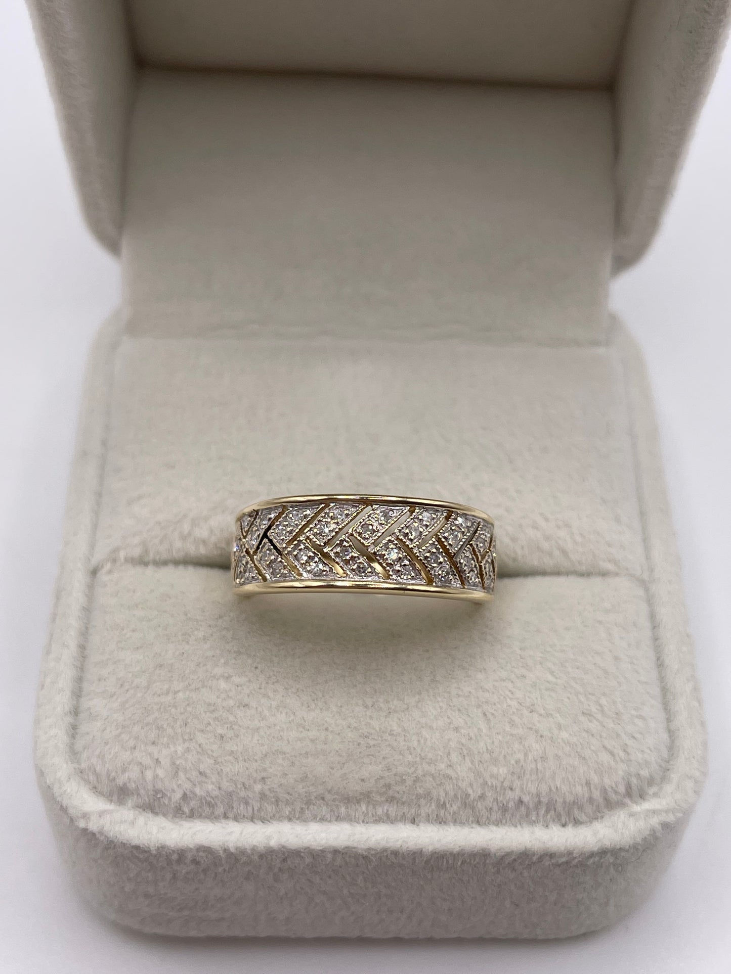 14ct gold diamond ring