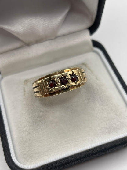 9ct gold garnet gypsy ring