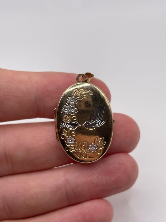 9ct gold locket