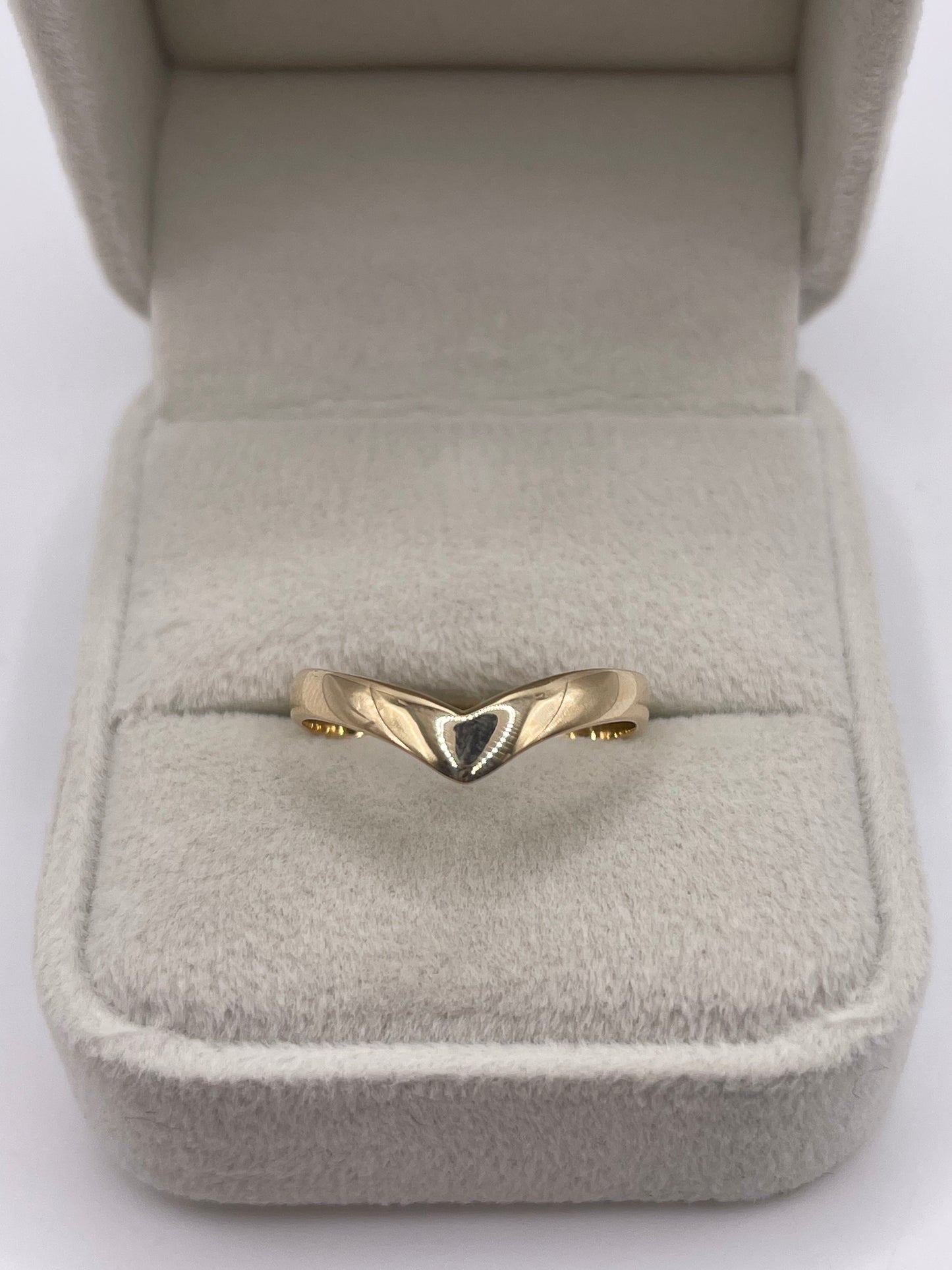 9ct gold wishbone ring