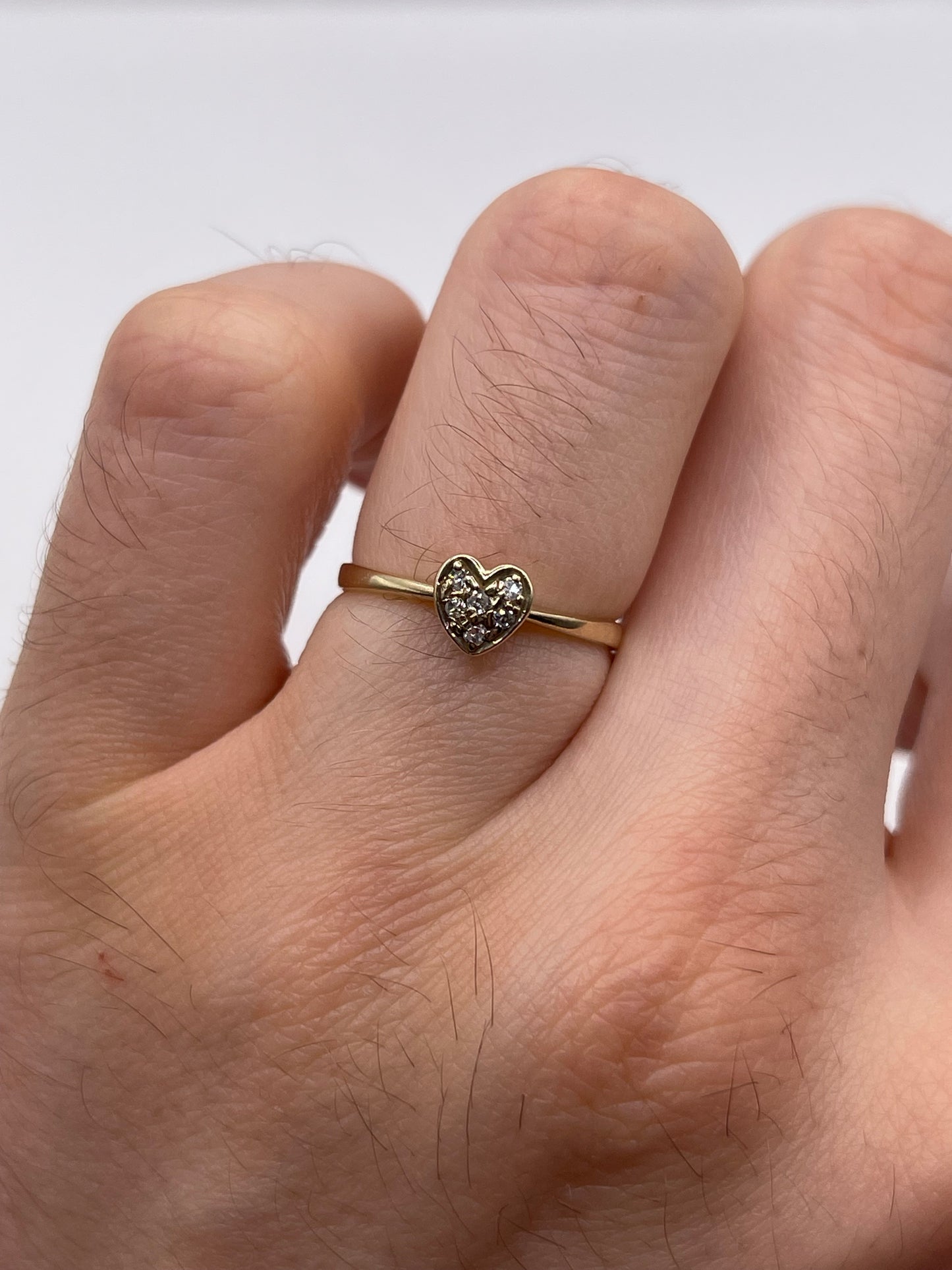 9ct gold diamond heart ring