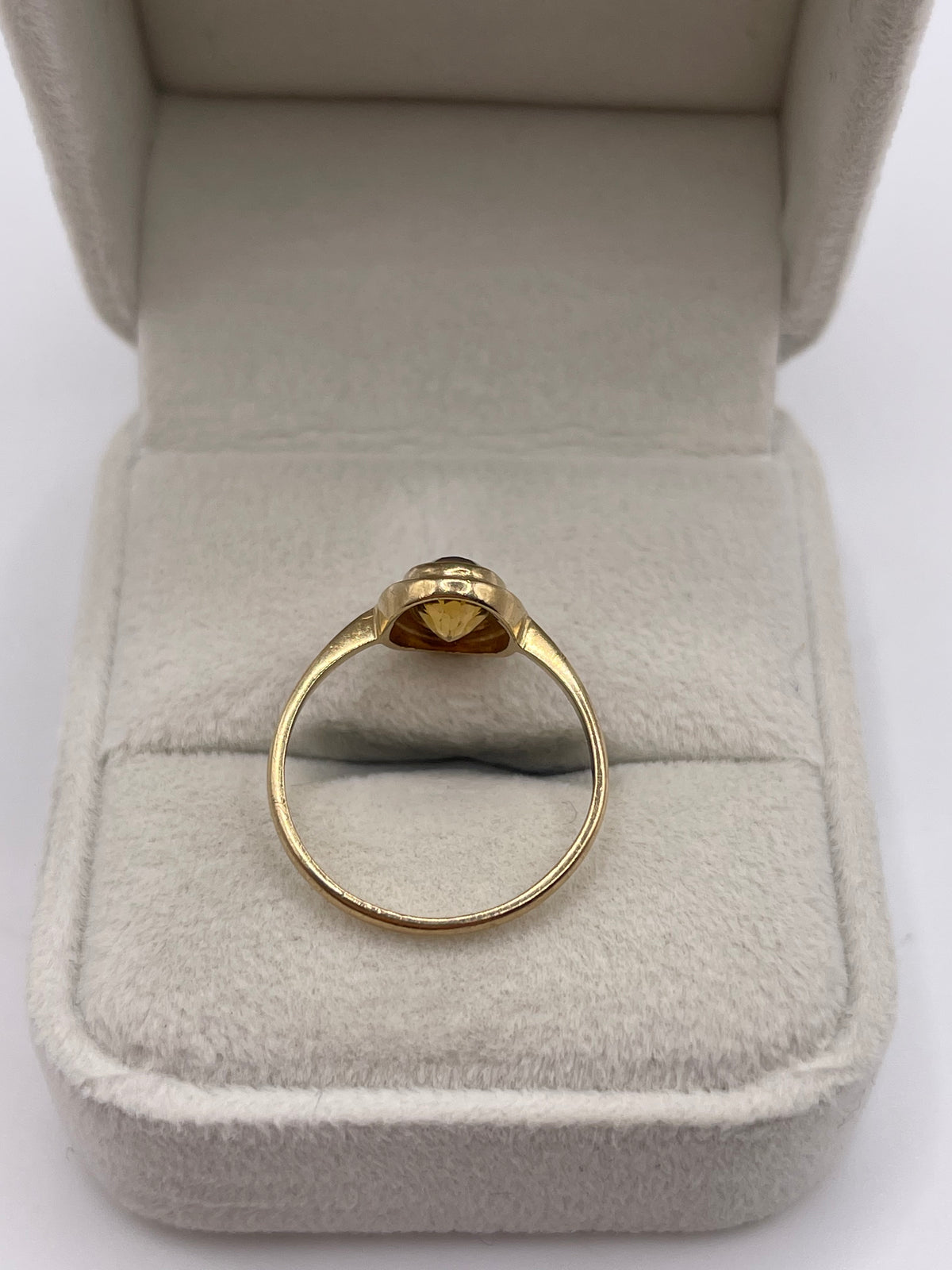 9ct gold citrine ring