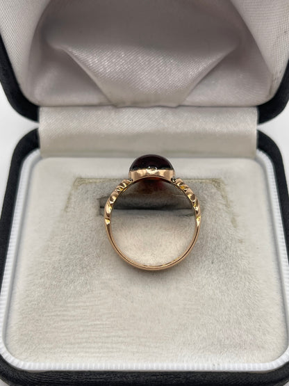 Antique 9ct rose gold cabochon garnet ring