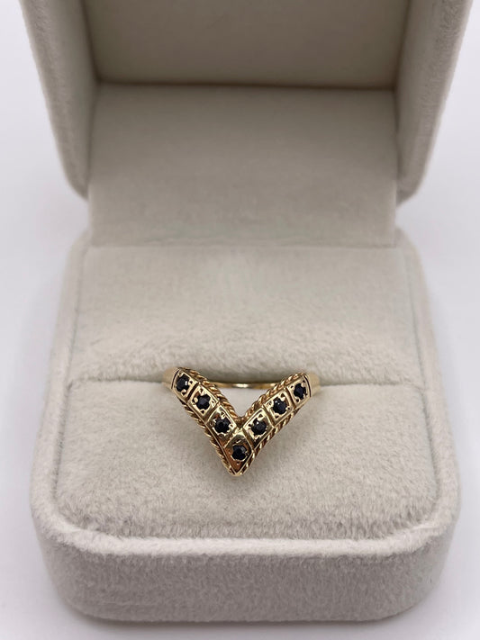 9ct gold sapphire wishbone ring