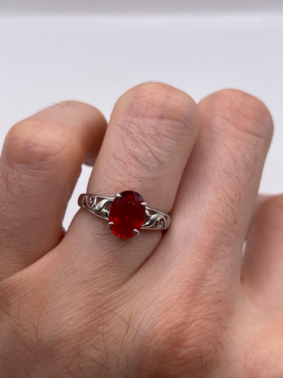9ct white gold fancy sapphire ring