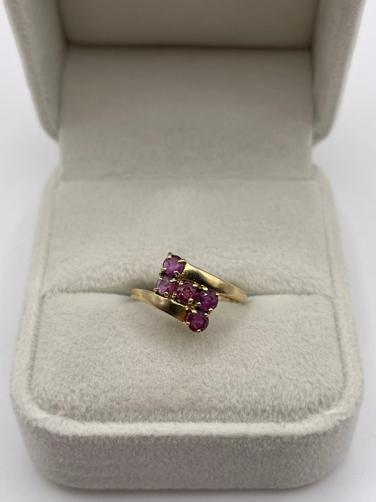 9ct gold ruby ring