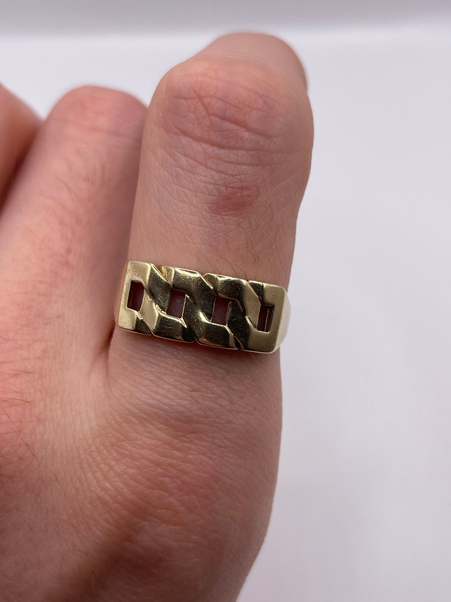 9ct gold link ring
