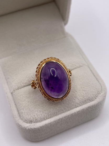 9ct gold cabochon amethyst ring