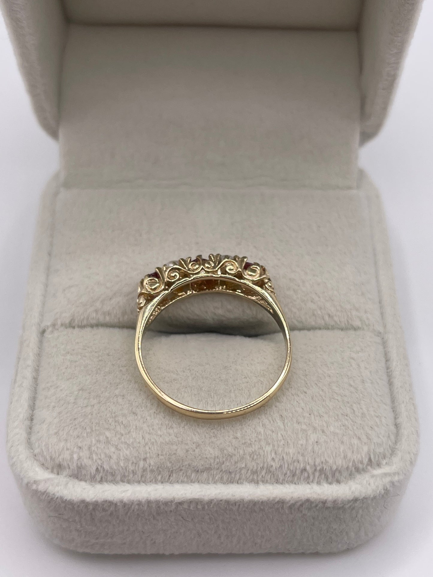9ct gold ruby and pearl ring
