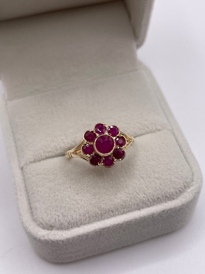 9ct gold ruby cluster ring