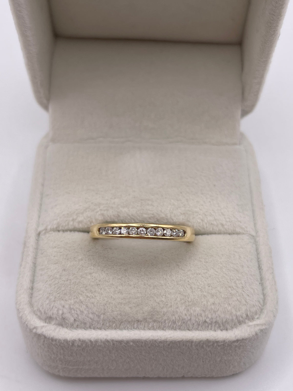18ct gold diamond ring