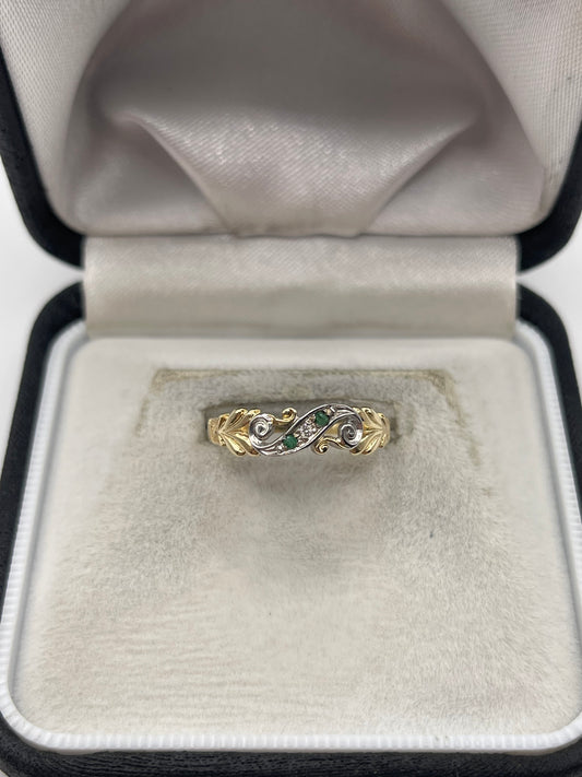 9ct gold emerald and diamond ring