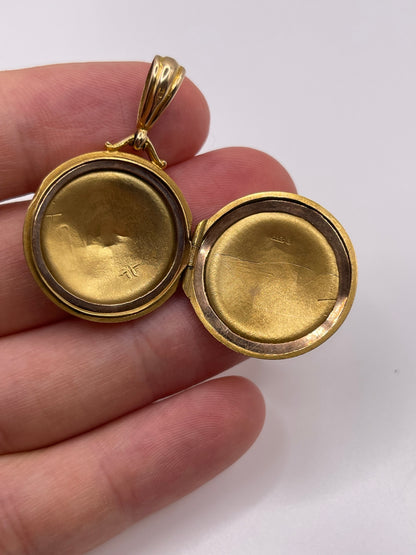 Antique 9ct gold locket pendant