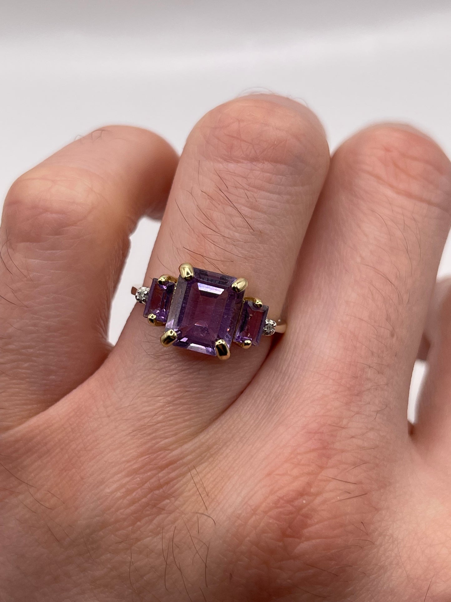 9ct gold amethyst and diamond ring