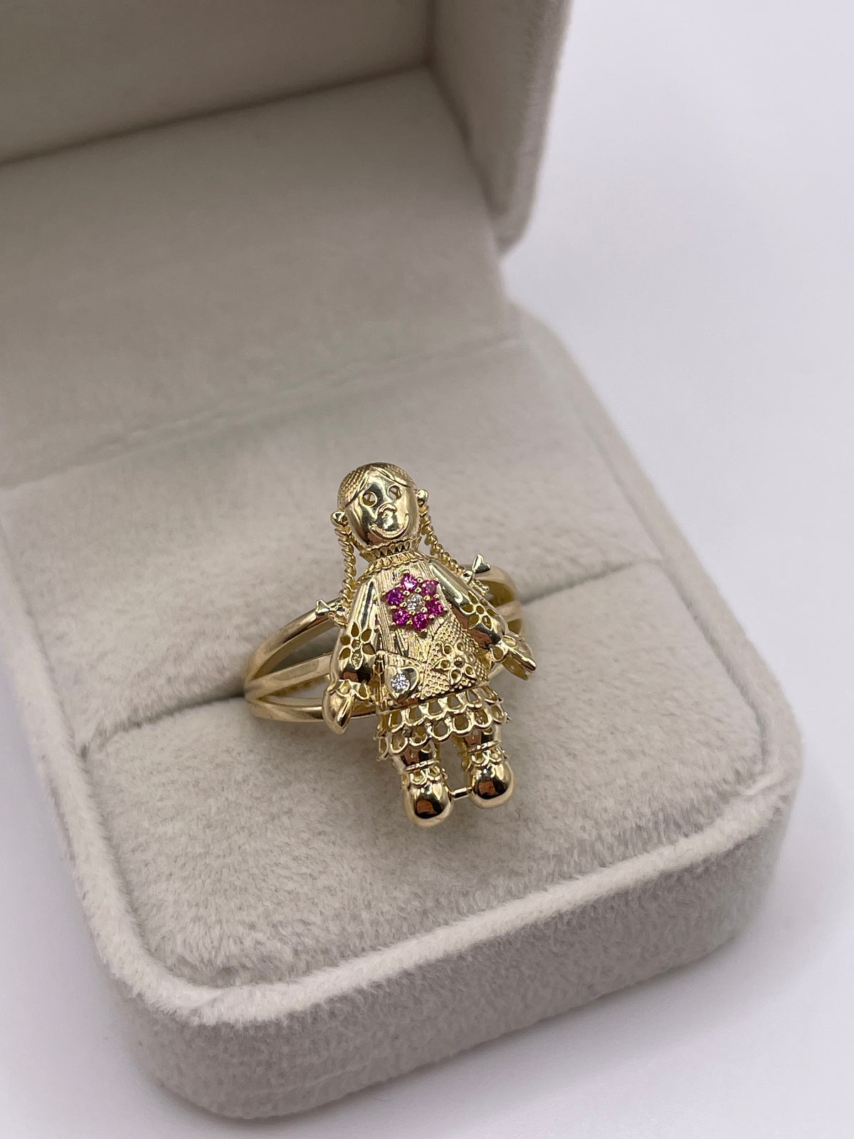 9ct gold ragdoll ring