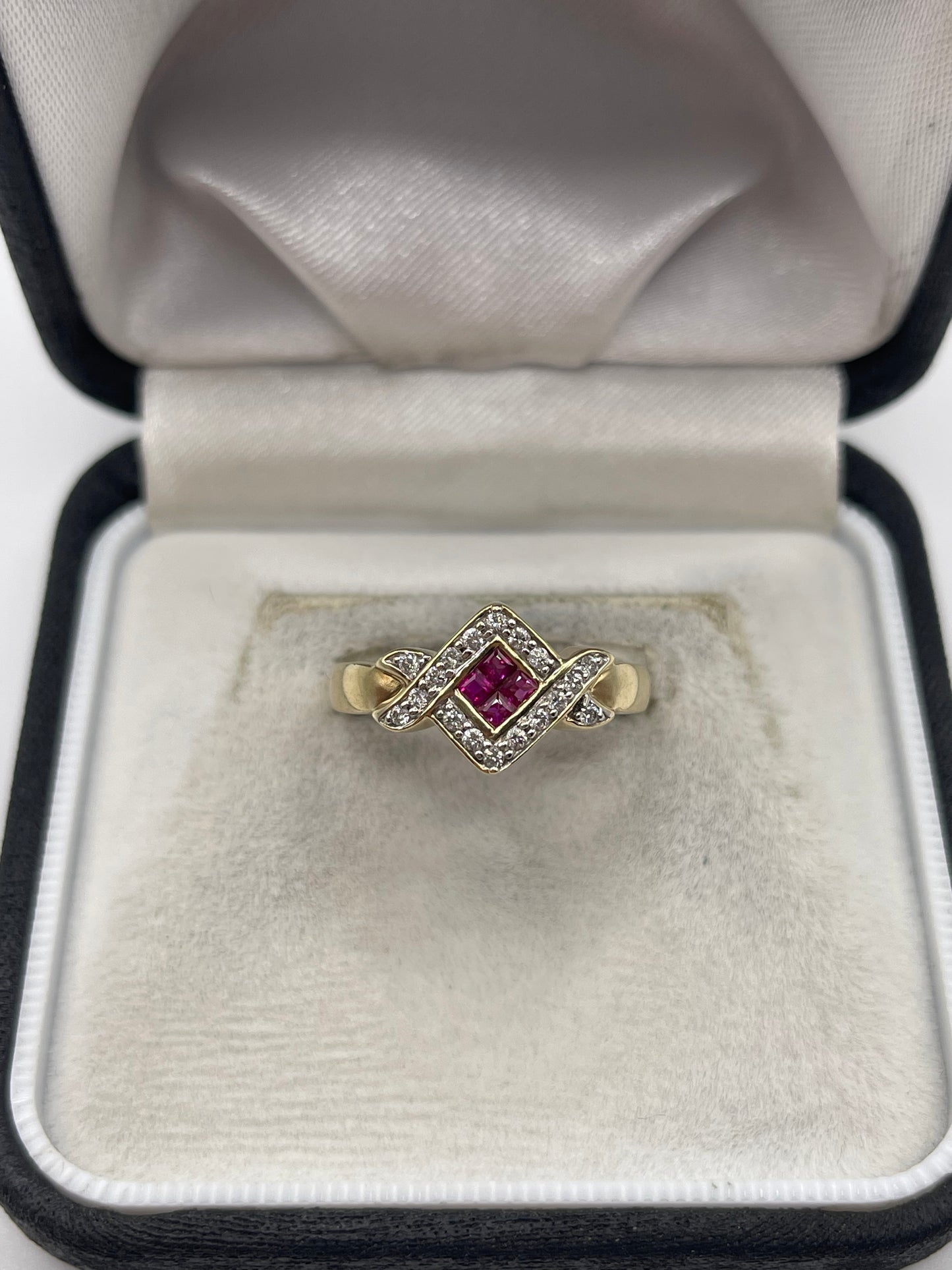 9ct gold ruby and diamond ring