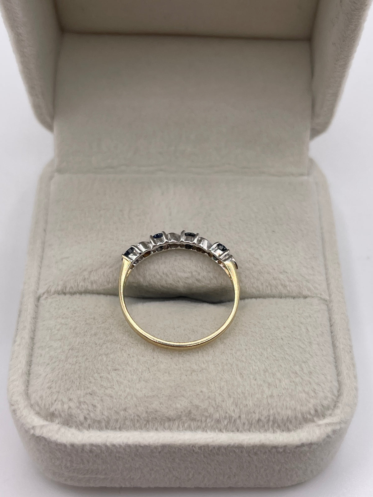 9ct gold sapphire and diamond ring