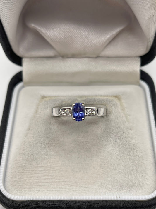 9ct white gold tanzanite and diamond ring