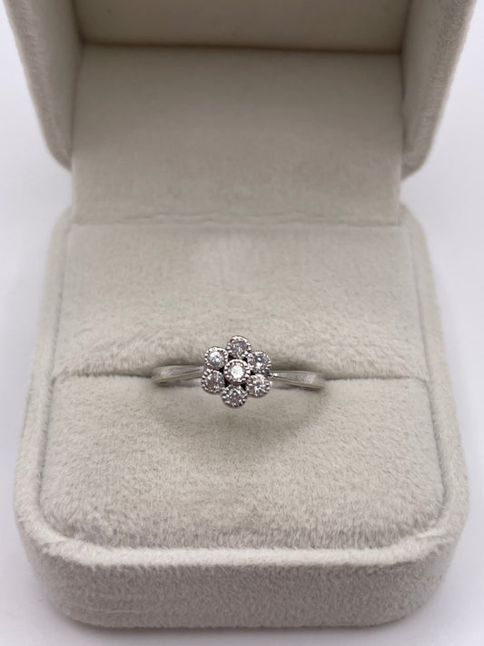 9ct white gold diamond cluster ring