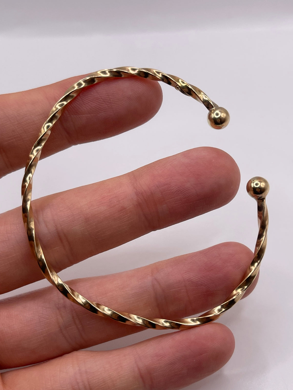 9ct gold torque bangle