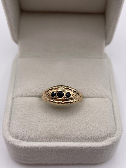9ct gold sapphire ring