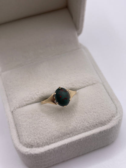 9ct gold bloodstone ring