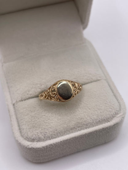 9ct gold signet ring