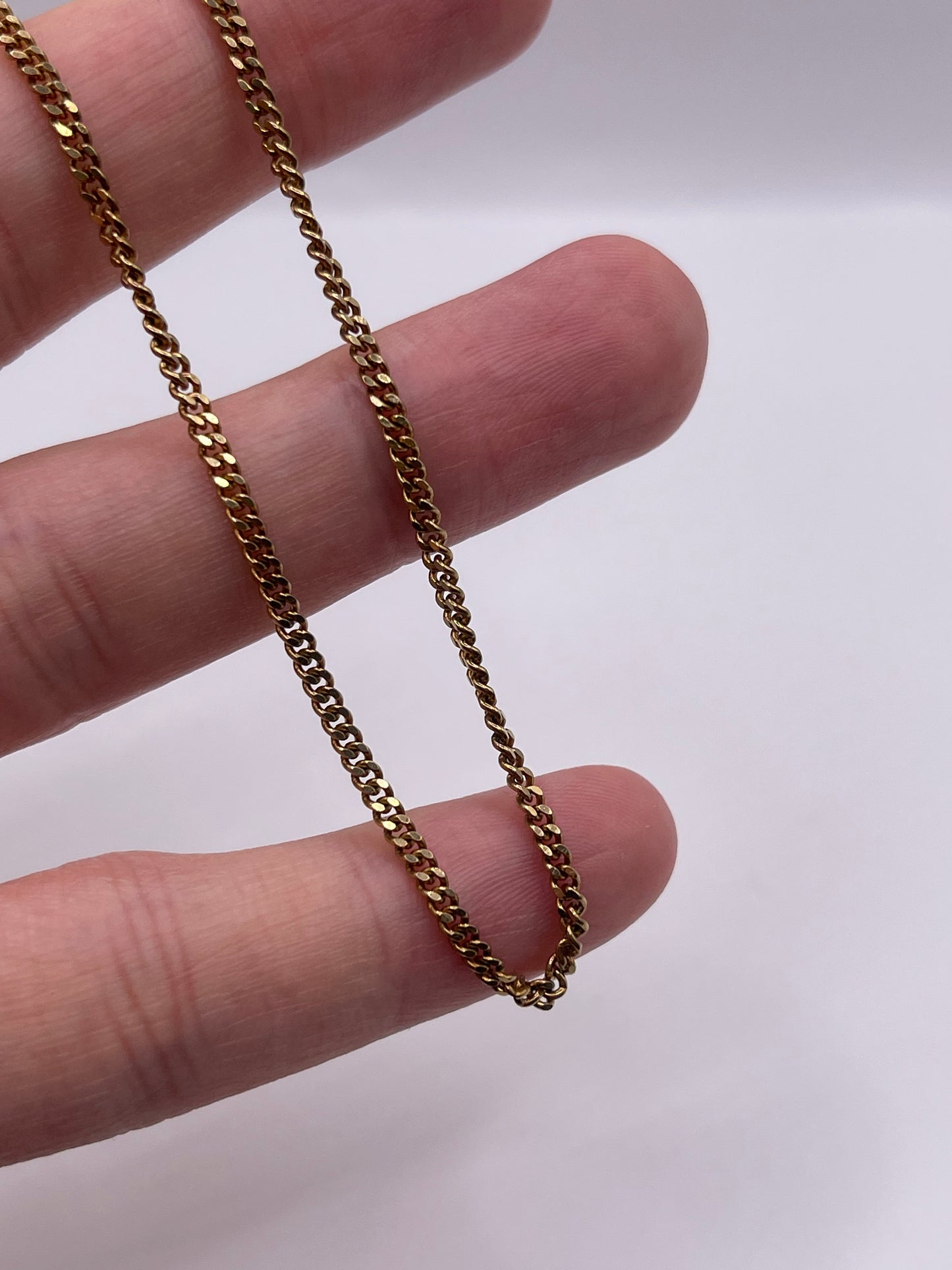 9ct gold chain 182