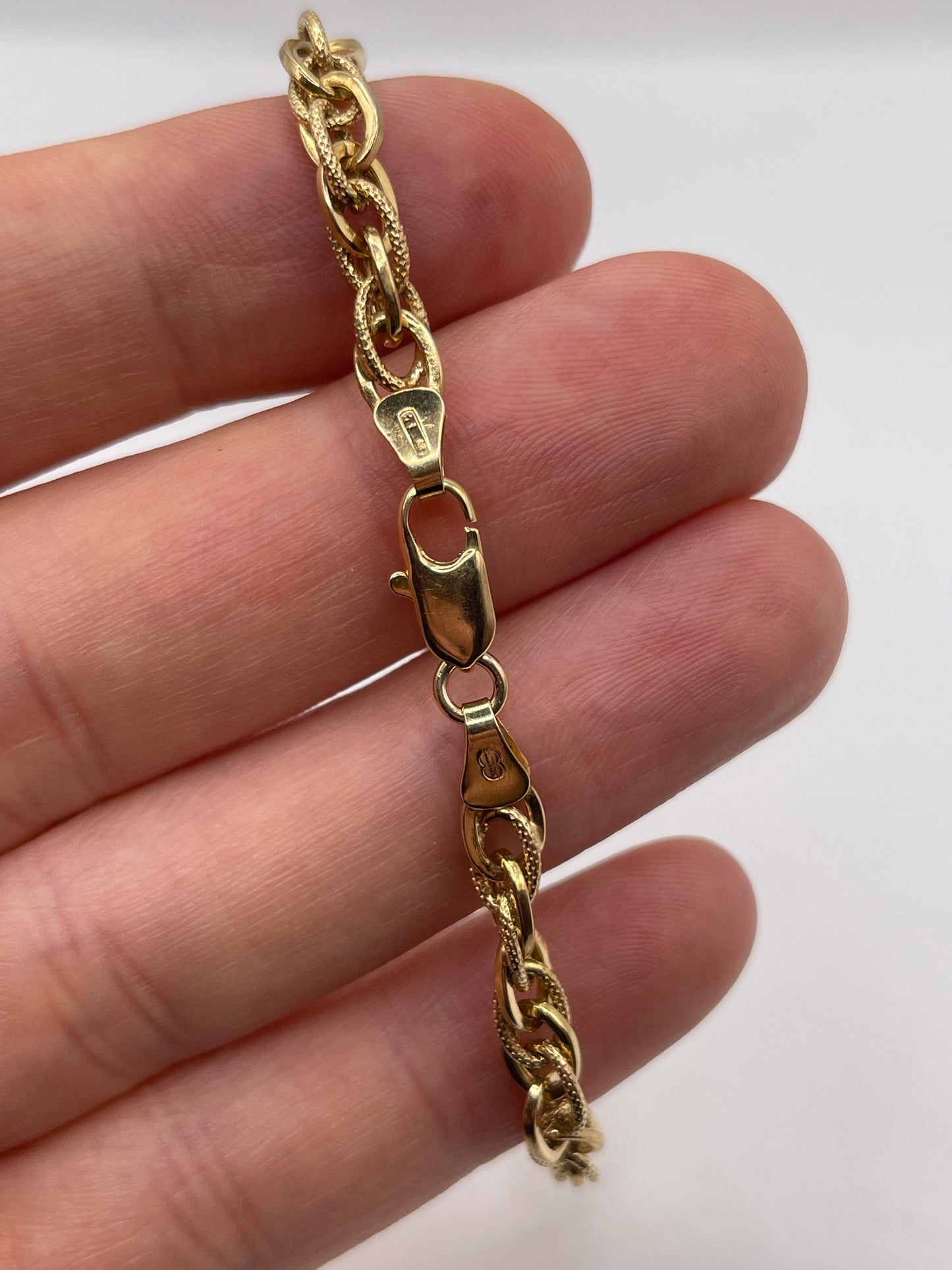 9ct gold bracelet