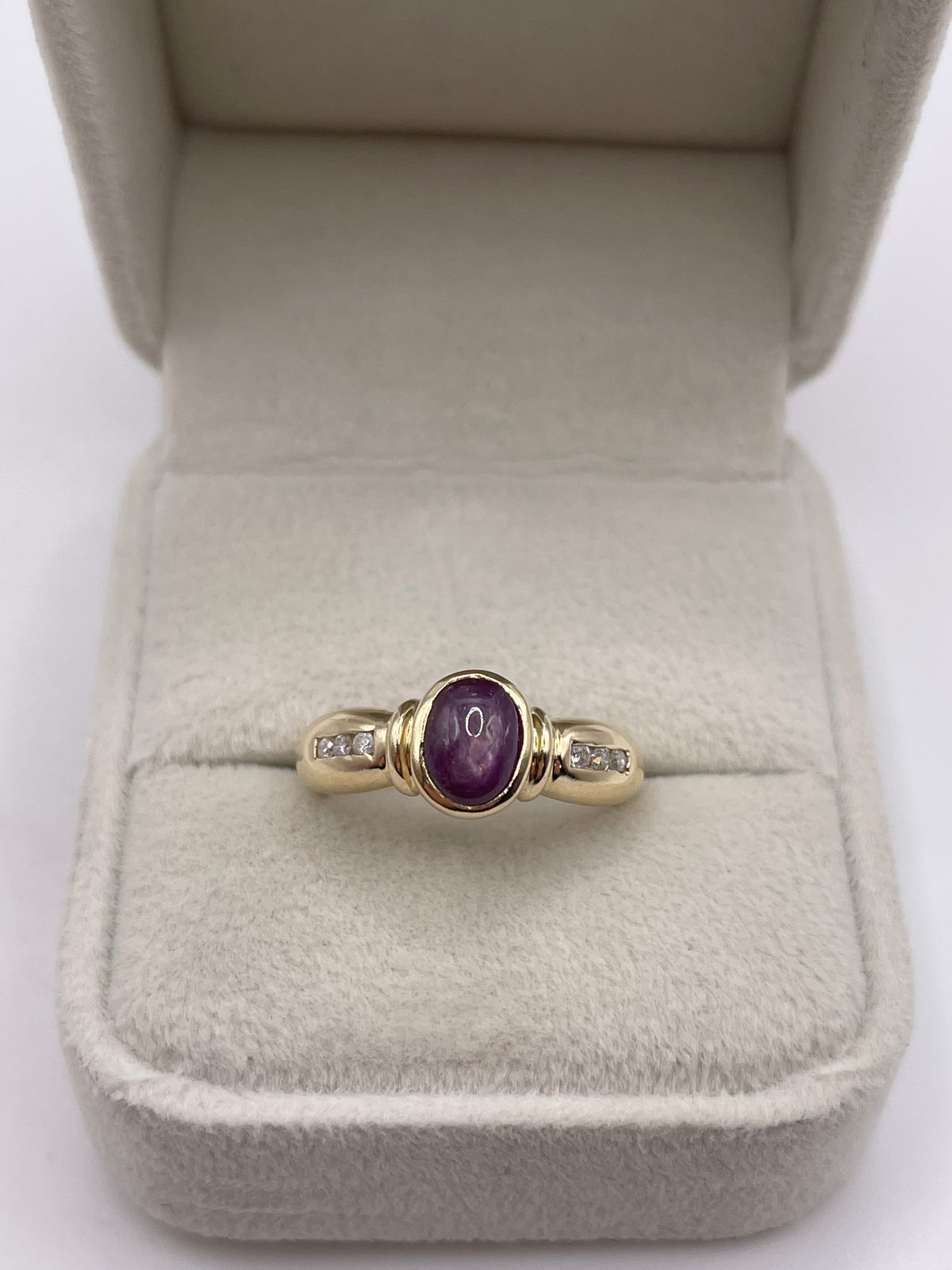 9ct gold star ruby and diamond ring