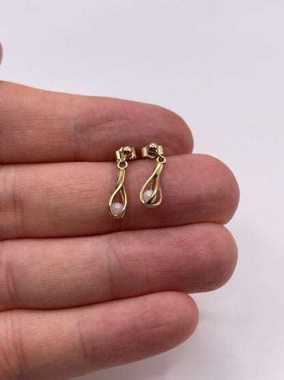 9ct gold pearl earrings